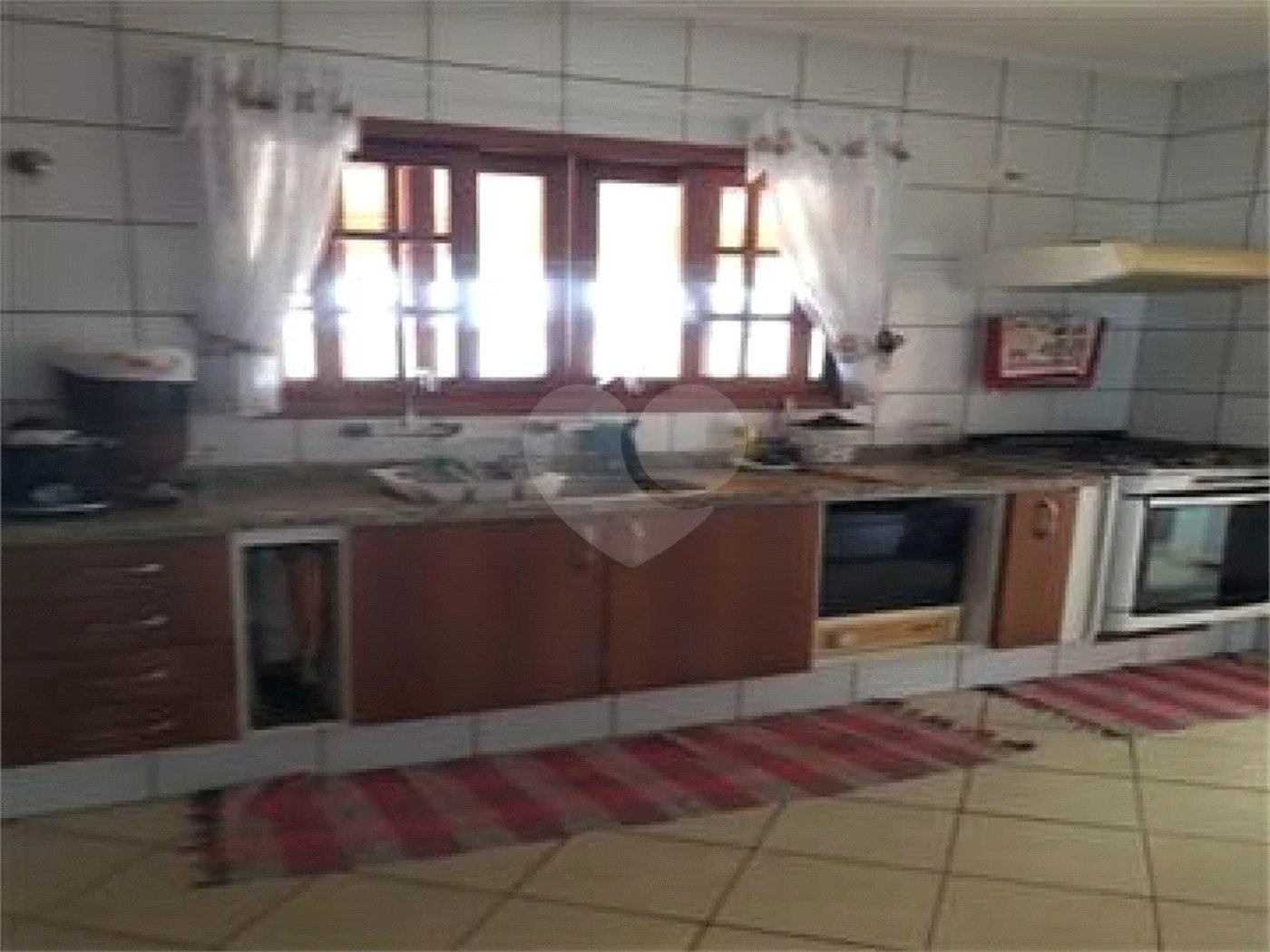 Casa à venda com 3 suítes em Estância Santa Maria do Laranjal, Atibaia, SP