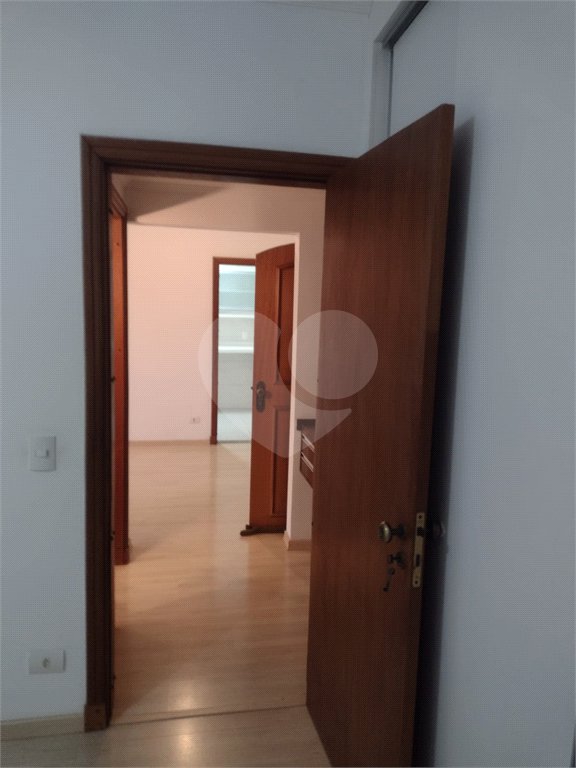 Apartamento no Edificio Jatiúca á venda.