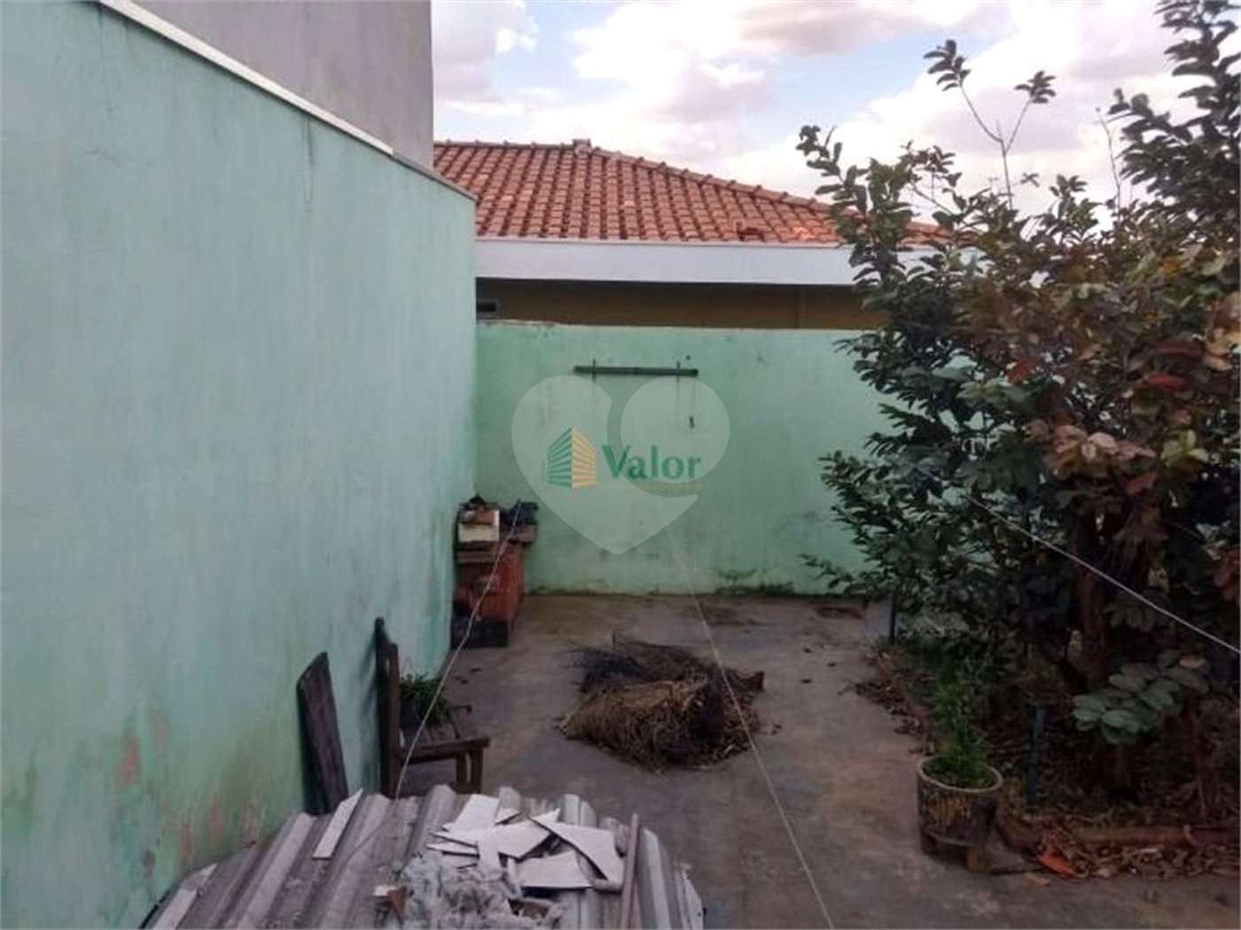 Casa térrea para venda no Parque Primavera.
