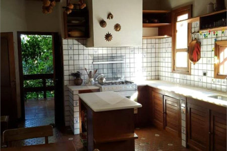 Casa térrea com piscina para venda no Parque Santa Marta