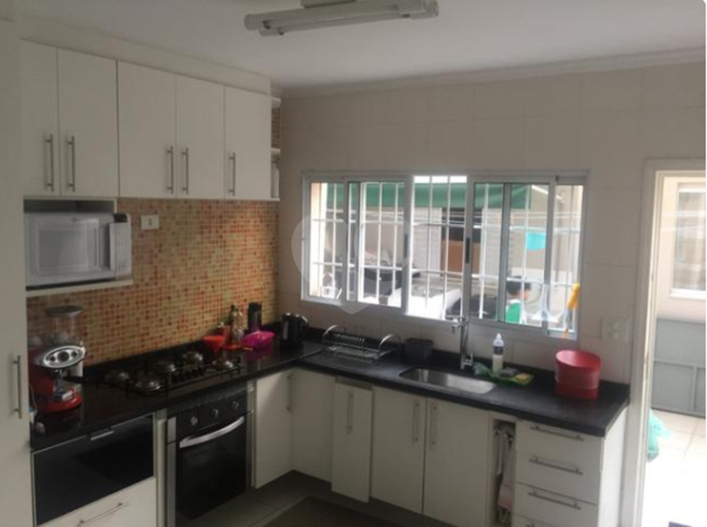 Sobrado à venda no Tremembé, 3 dormitorios com armários, sala ampla, cozinha com armários, 2 vagas , otima localização