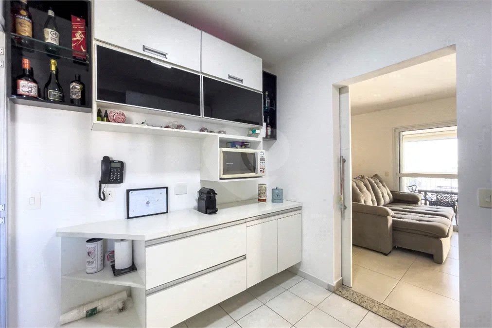 Apartamento à venda com 3 quartos, sendo 1 suíte, em Santo Amaro, São Paulo, SP