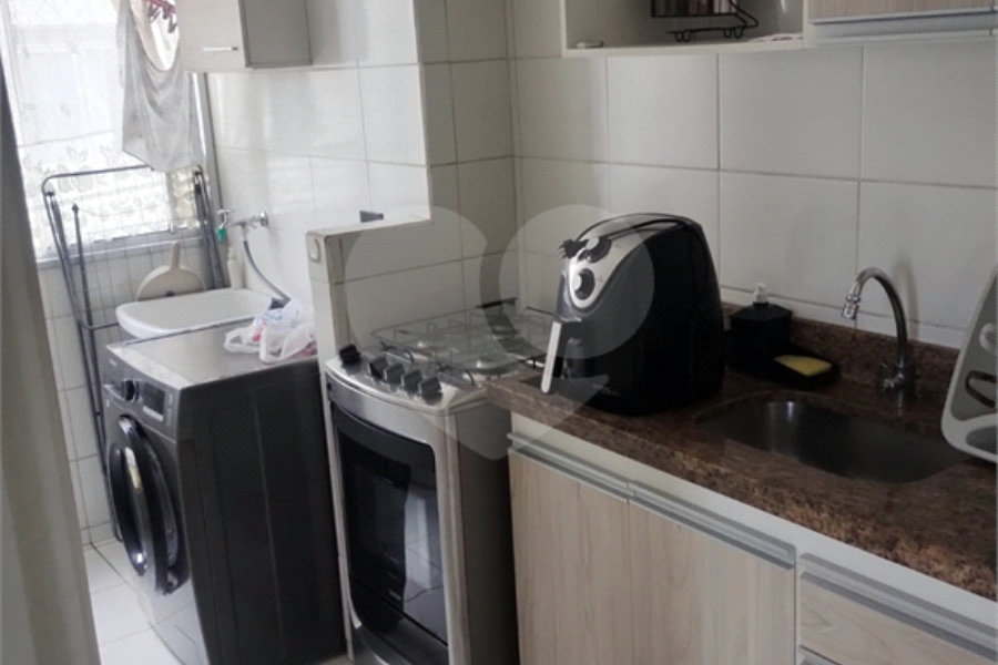 JARAGUÁ – FIT JARAGUÁ. Apartamento lindinho, em condomínio praticamente novo, super organizado e agradável, em local tranquilo com vista livre.