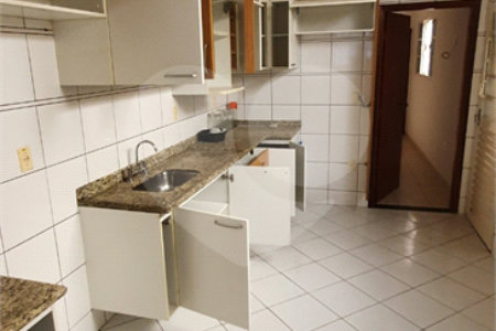 Casa Residencial Jardim São Carlos á venda.
