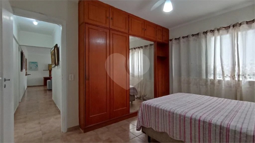 APARTAMENTO 2 QUARTOS (+1 REV.) MOBILIADO P/ALUGAR NO GUARUJÁ/PITANGUEIRAS 96m2 VISTA MAR