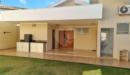 Casa à venda com 3 quartos, sendo 1 suíte,  em Parque Santa Mônica, São Carlos, SP