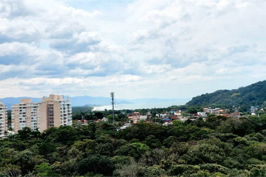 Apartamento à venda com 3 quartos, sendo 2 suítes,  em Riviera de São Lourenço, Bertioga, SP