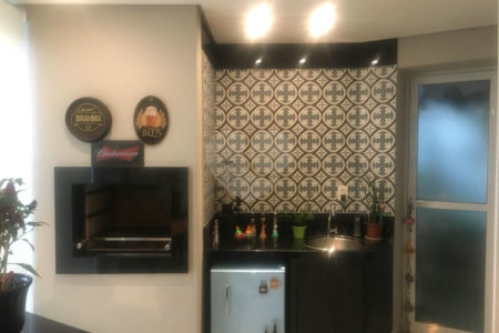 Apartamento à venda com 3 suítes em Vila Bertioga, São Paulo, SP