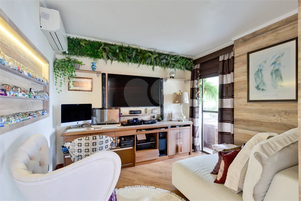 Apartamento à venda com 3 quartos, sendo 1 suíte, em Jardim Marajoara, São Paulo, SP