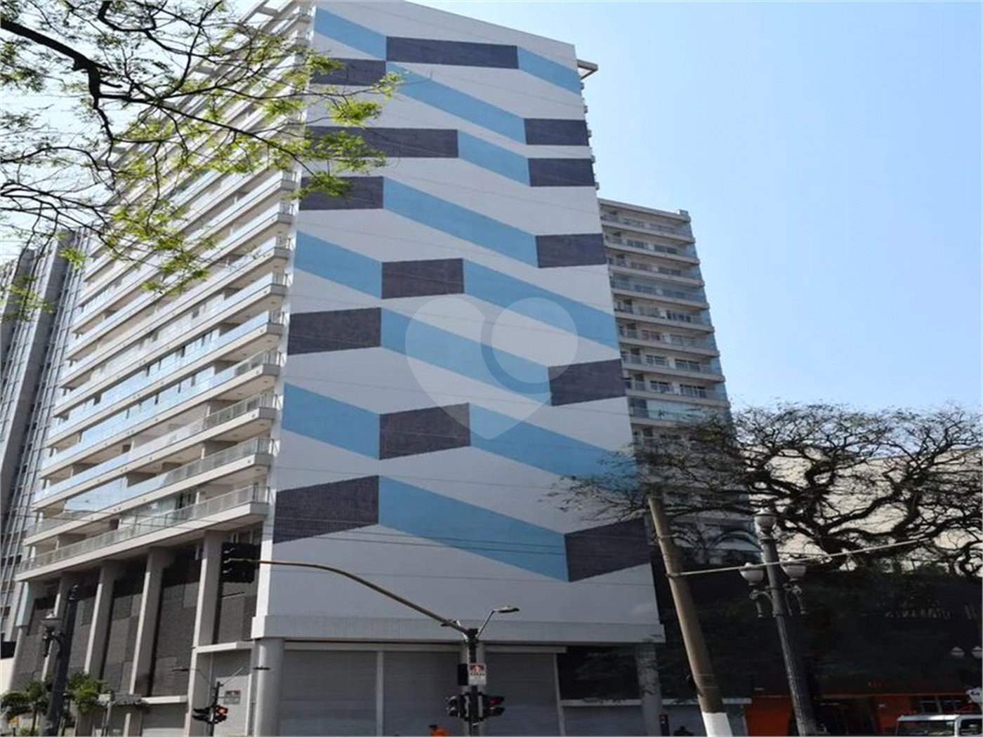 Studio Mobiliado a 100m do Metrô Luz | Pet Friendly | Pronto para Morar