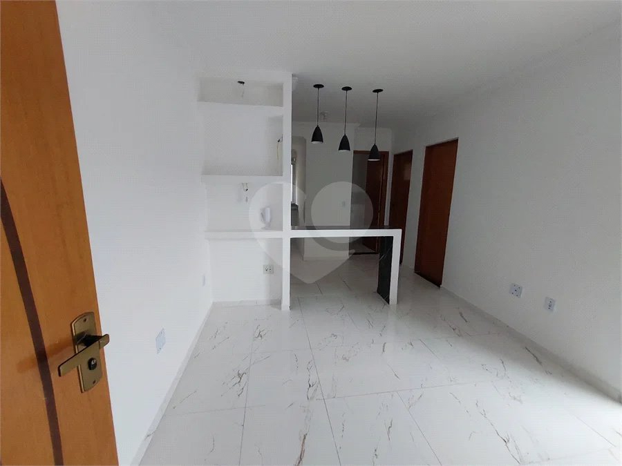 Apartamento à venda com 2 quartos e 1 vaga na Vila Nova Bonsucesso