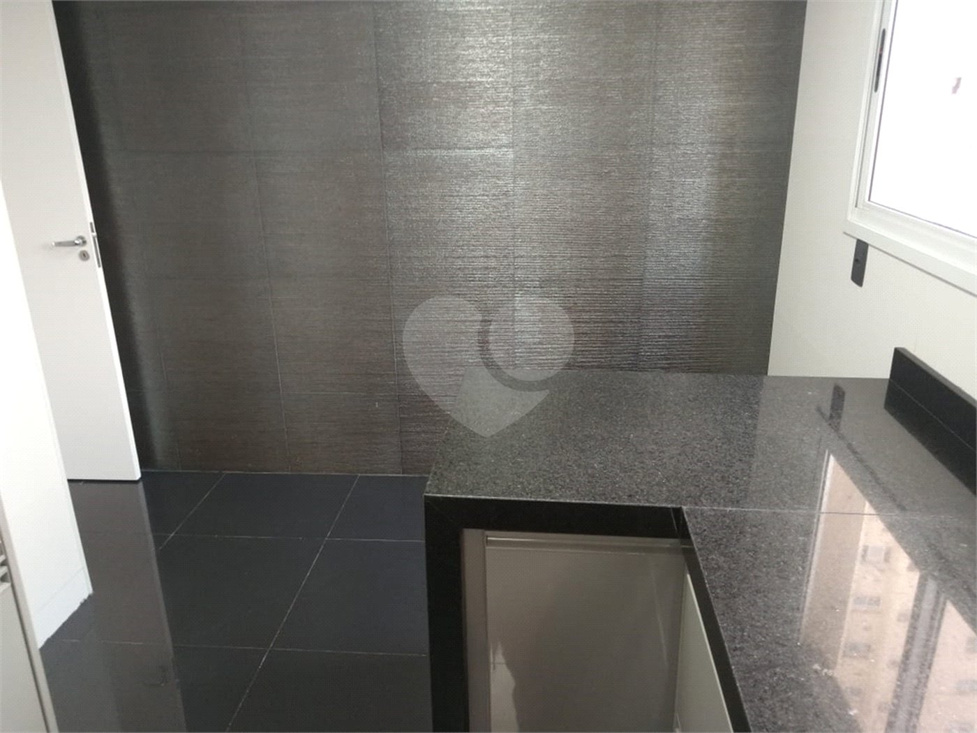 Apartamento 3 suítes, varanda gourmet, 3 vagas em Condomínio Clube na Mooca