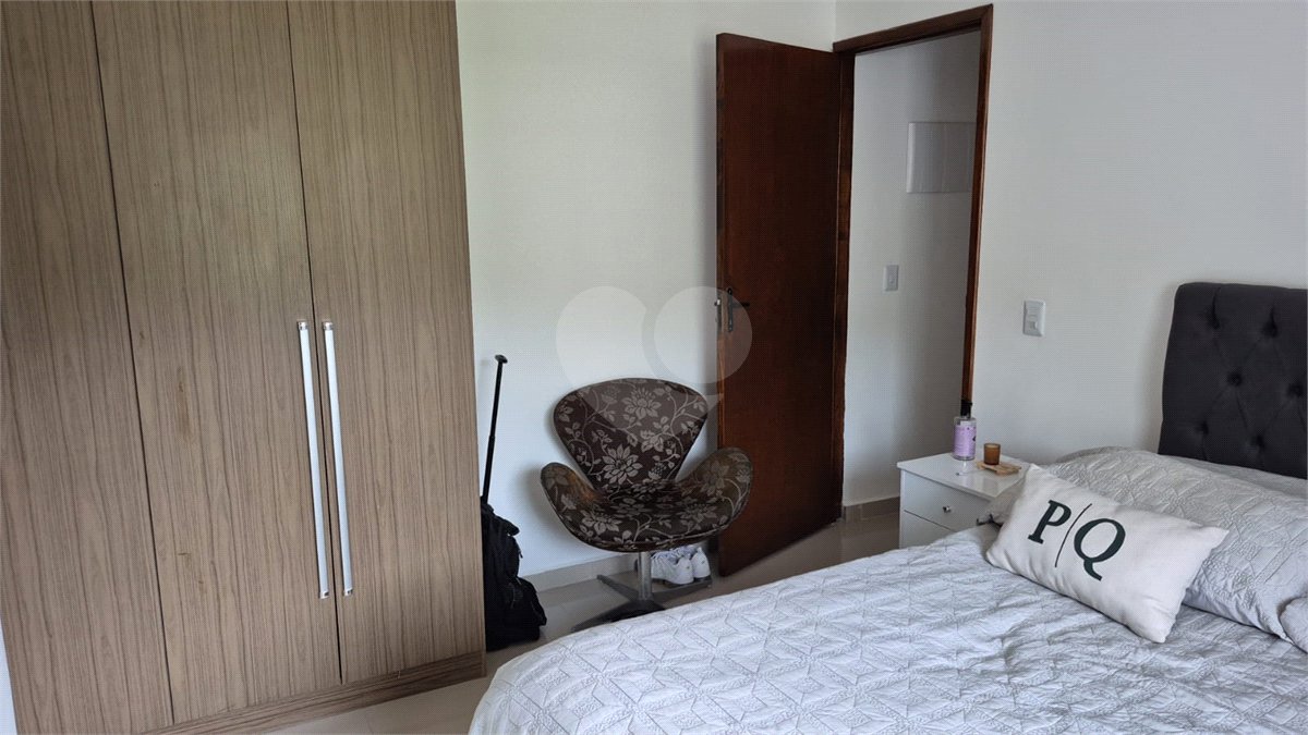 Casa Terreá com 3 suítes a Venda em Atibaia