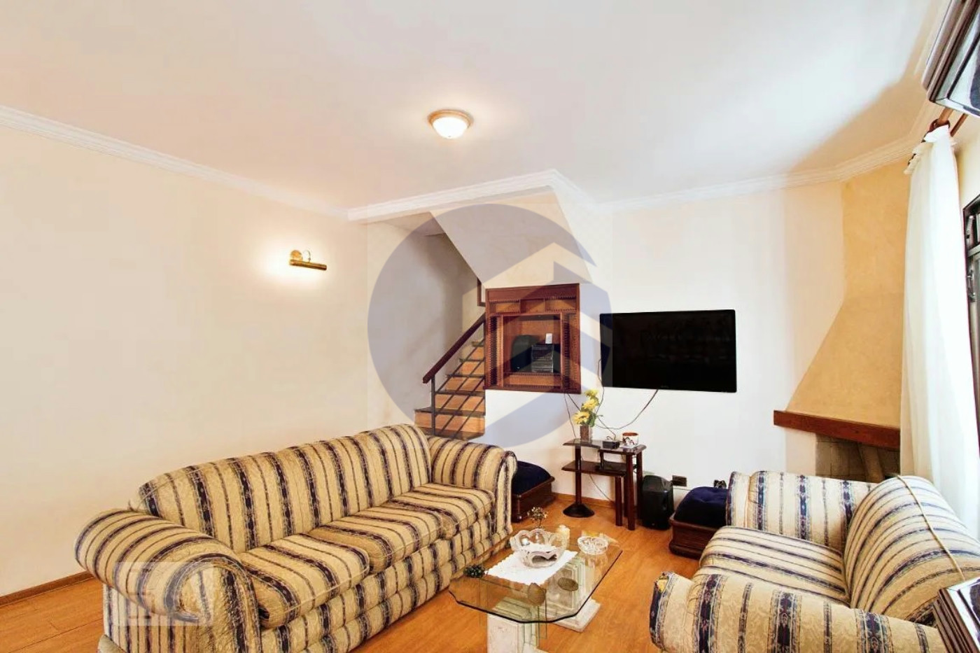 Casa para alugar com 3 quartos, sendo 1 suíte, em Jardim Monte Kemel, São Paulo - SP