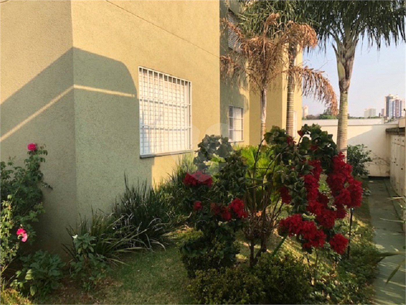 Apartamento de 2 dormitórios (1 suíte) próximo a Rodoviária