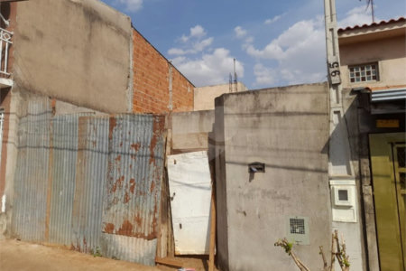 Casa em Construção à Venda no Bairro Romeu Tortorelli