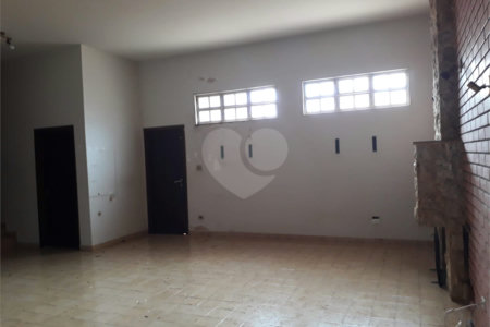 Casa de 3 andares à Venda no Jardim Cardinalli