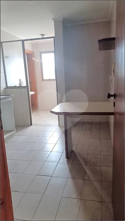 Apartamento à venda no Edifício Cabreúva no Bairro Alto em Piracicaba - SP.