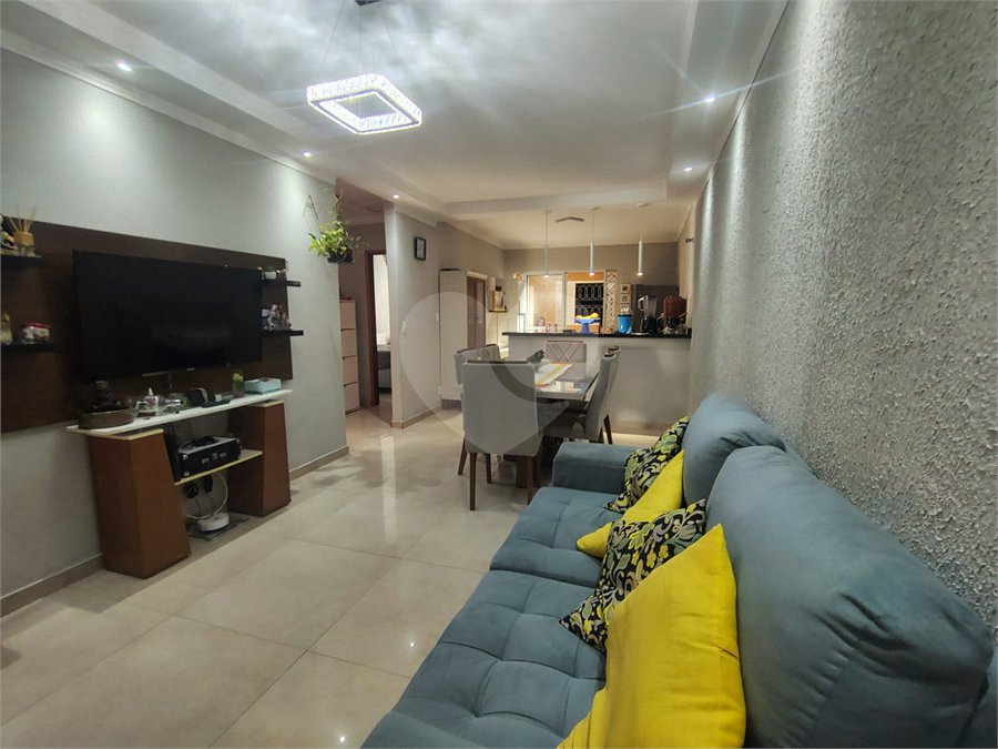 Casa ampla com edícula 3 Quartos
