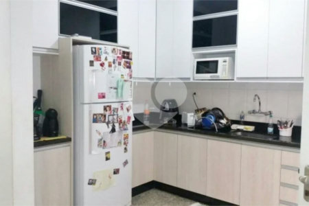 Lindo Sobrado em Condomínio