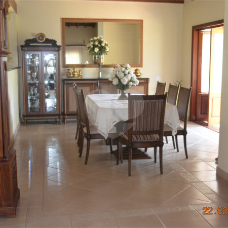Linda casa para venda em Indaiatuba/SP com pomar.
