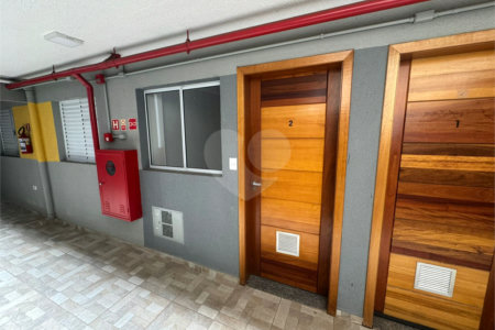 Apartamento 2 dormitórios c/ quintal privativo próximo ao futuro Metrô Anália Franco