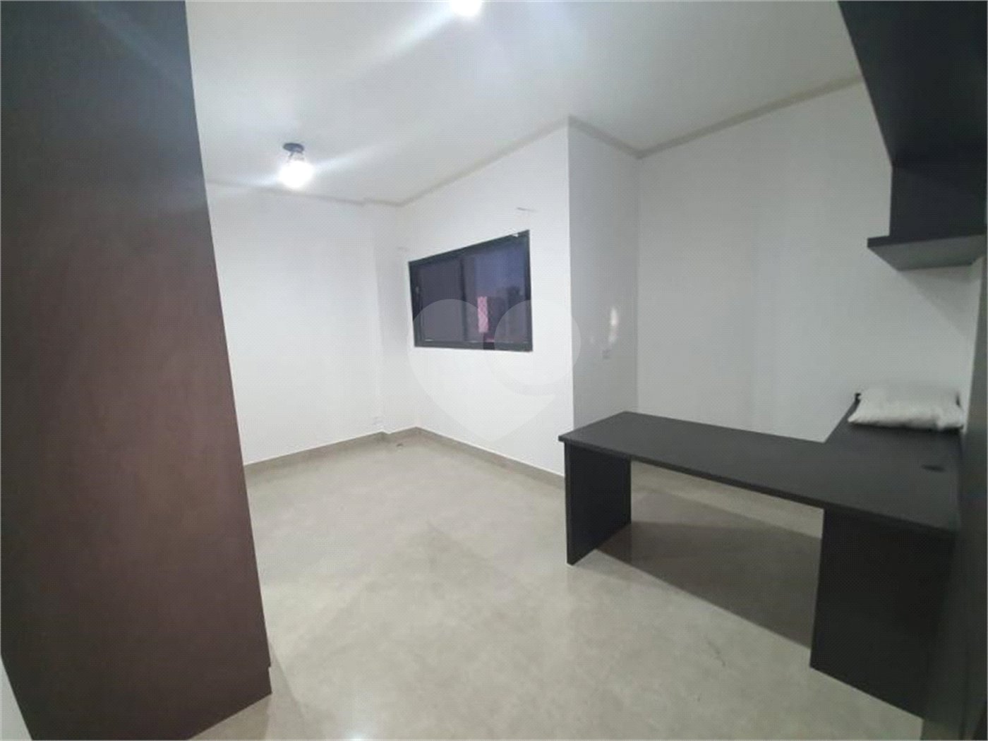 Apartamento Cobertura, no Condomínio Porto Sol.