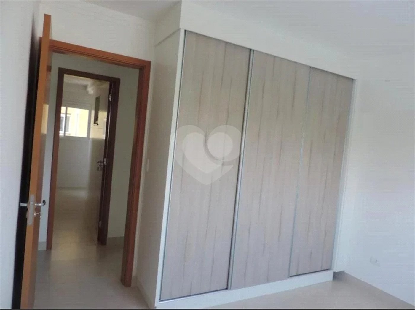 Apartamento Dubai no Bairro Vila Independência com 3 dormitórios