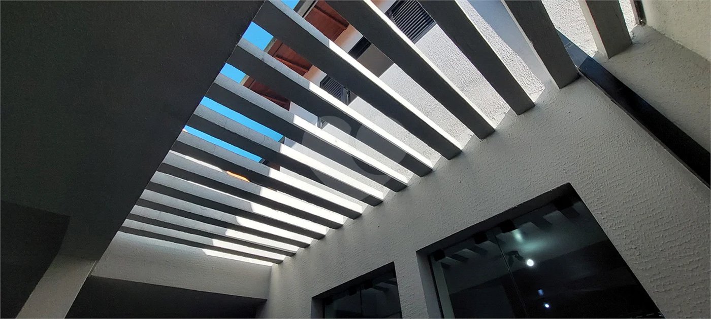 SOBRADO COM DESIGN EXCLUSIVO E LAZER COMPLETO 3 DORMITÓRIOS SENDO 1 SUÍTE
