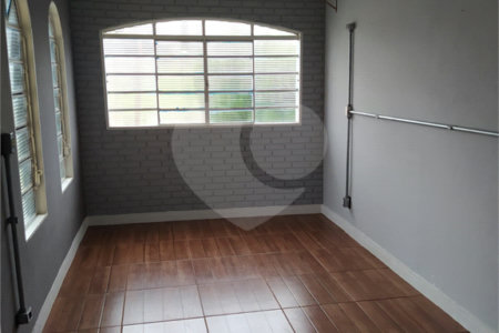 Casa térrea para venda ou locação no bairro Vila Costa do Sol.