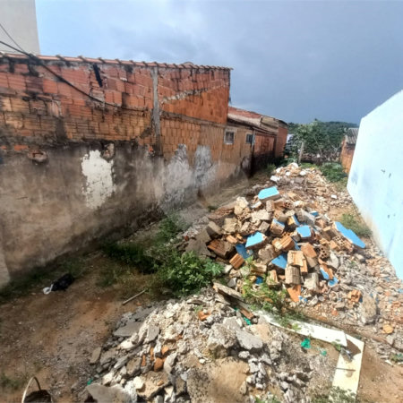 Terreno com 125,00 m² .