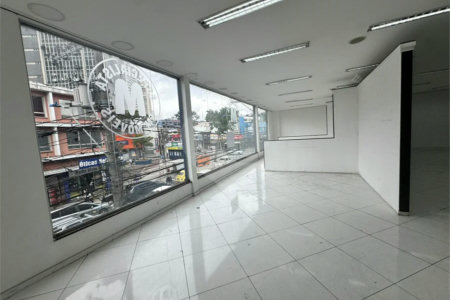 PRÉDIO COMERCIAL DE 944 M² PARA LOCAÇÃO | LOCALIZAÇÃO ESTRATÉGICA, GRANDE VISIBILIDADE E EXCELENTE POTENCIAL COMERCIAL