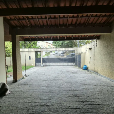 Casa a venda com piscina