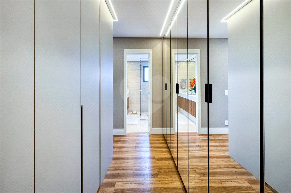 Apartamento à venda com 3 suítes em Chácara Santo Antônio, São Paulo, SP
