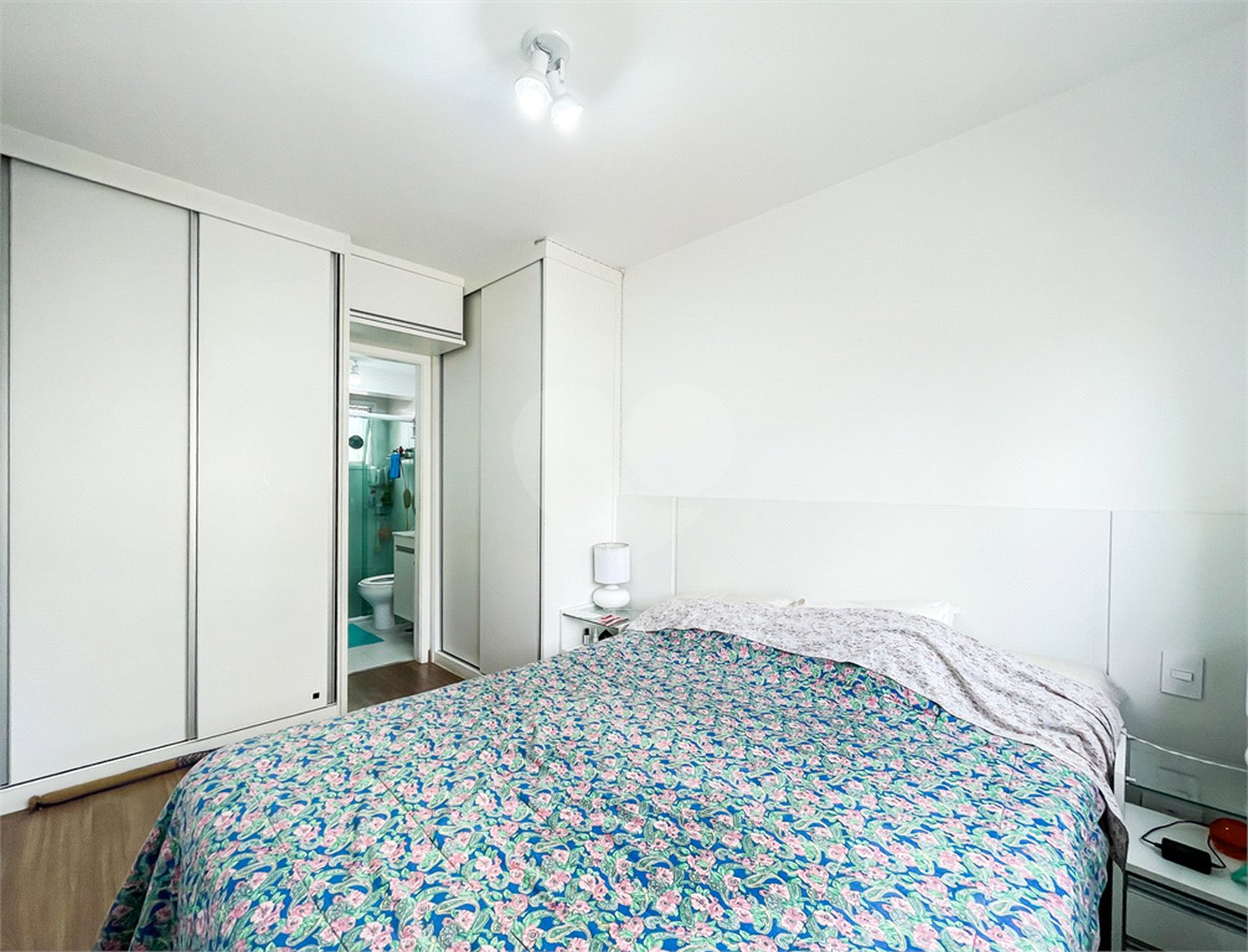 Apartamento - Ipiranga - Próximo ao Metrô - 2 Quartos / 1 Suíte - 2 Vagas - Venda / Compra