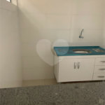 Apartamento disponível para locação no bairro Bela Vista.