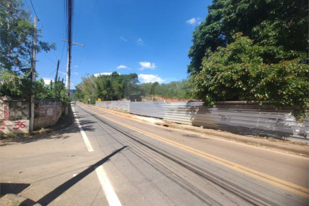 Terreno em Atibaia com 3.000 metros para locação, ótimo para transportadora, pátio de veículos, mecânica pesada
