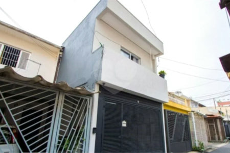 Sobrado com 150m² , 3 dormitórios , sendo 1 suíte , 1 vaga , à venda no centro de Santo André.