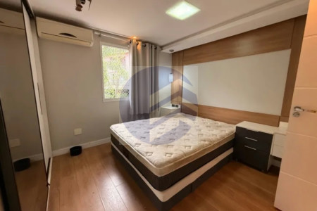Casa à venda com 2 quartos, sendo 2 suítes, no condomínio Vilas V, São Paulo - SP