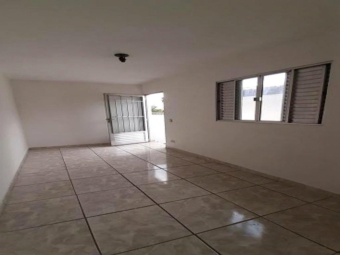 Casa à venda com 3 quartos, sendo 1 suíte,  em Rio Pequeno, São Paulo, SP