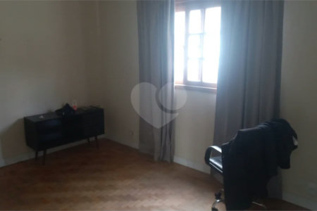 Maravilhoso apartamento à venda, com 3 quartos, 90m2. moveis planejados, no Guarujá (Enseada)