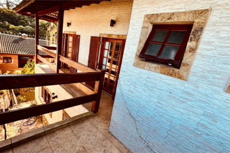 Sobrado à venda com 3 quartos, sendo 1 suíte,  em Chácara Recanto Verde, Cotia, SP