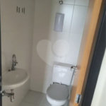 Sala comercial com 35m² , 1 vaga , 1 banheiro , à venda na Penha.