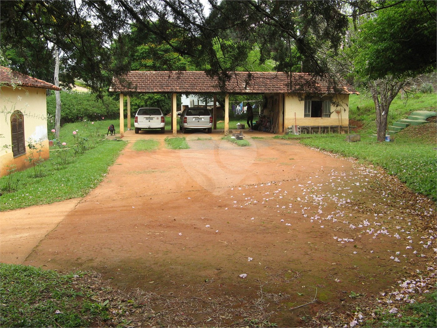 Spa Rural Chácara das Rosas à venda, a apenas 3 km do centro.
