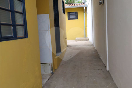 Casa térrea para venda ou locação no bairro Vila Costa do Sol.