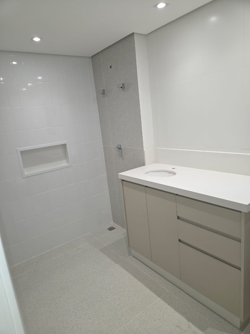 Apartamento à venda com 3 quartos, sendo 1 suíte, em Vila Andrade, São Paulo - SP