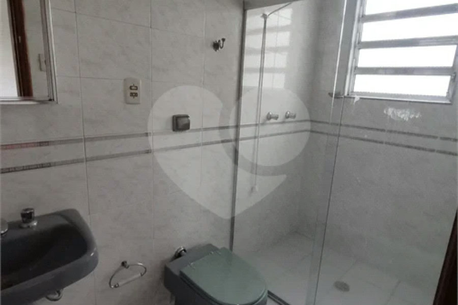 Sobrado à venda com 3 quartos, sendo 1 suíte,  em Vila Guilherme, São Paulo, SP