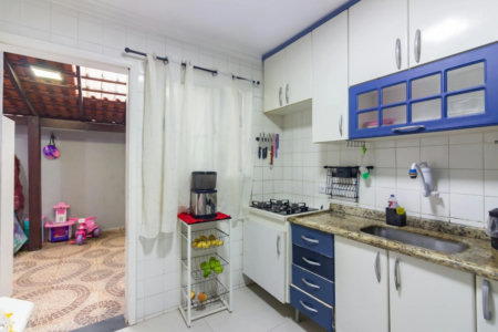 Sobrado à venda com 2 quartos no condomínio Condomínio Villas da Granja, Cotia - SP