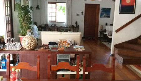 Casa à venda com 4 quartos, sendo 2 suítes, no condomínio Vila Panamericana, São Paulo - SP