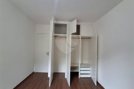 Apartamento a venda na Vila Clementino com dois dormitórios